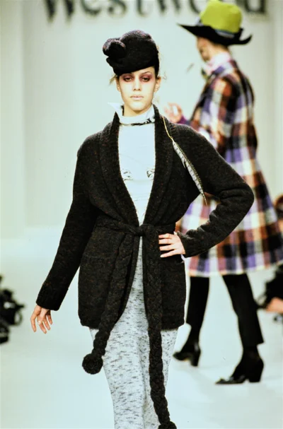 Look 13